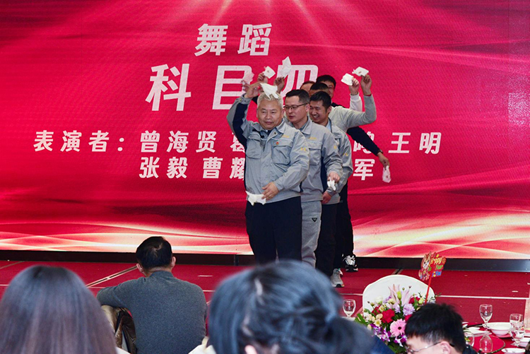 1706840981149905.jpg 2003.jpg