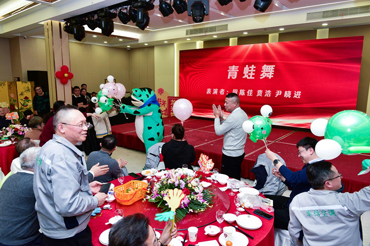 1706841077374282.jpg 2011.jpg