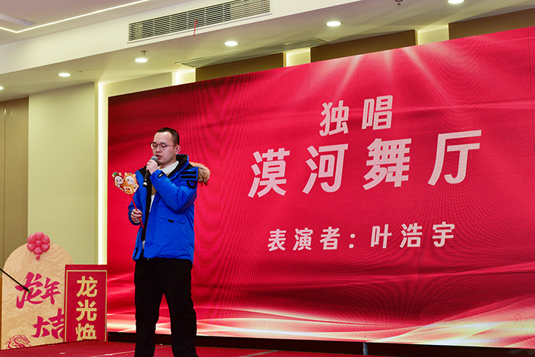 1706841244172585.jpg 2016.jpg