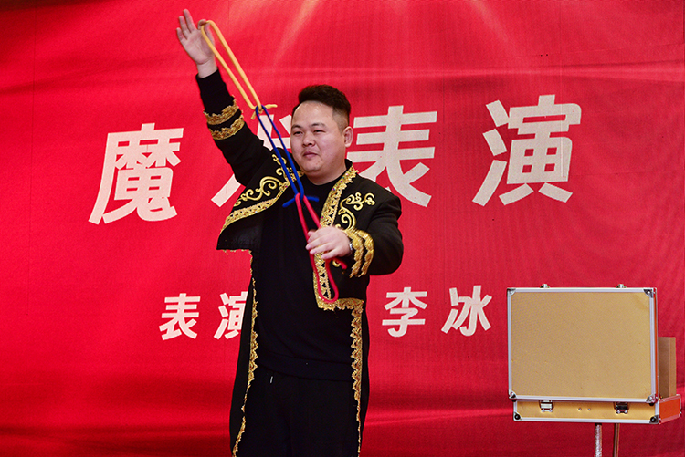 1706841337431863.jpg 2017.jpg